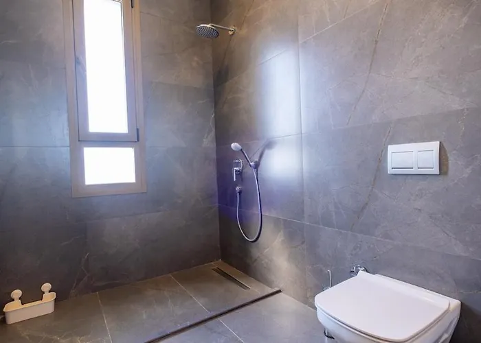 Bolero * Αλικαρνασσός